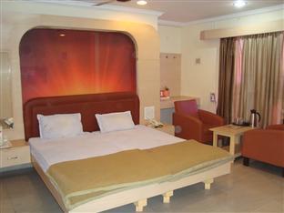 מלון Rāipur Giriraj מראה חיצוני תמונה